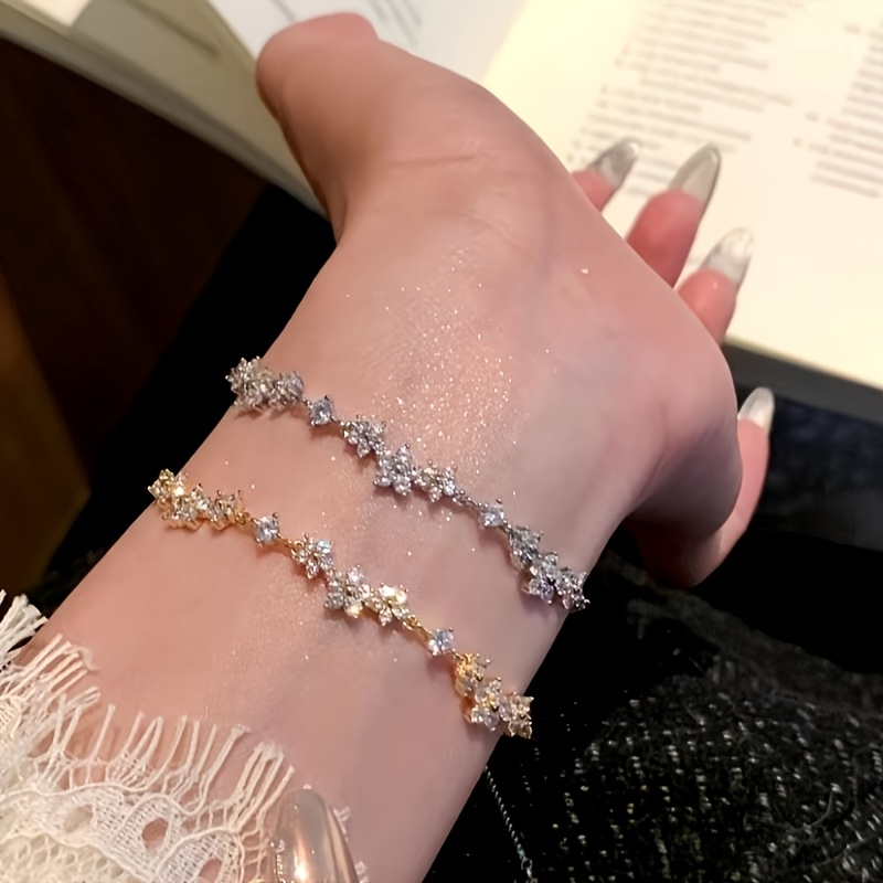Minimalist Daisy CZ Pull-Tab Bracelet, Golden Color